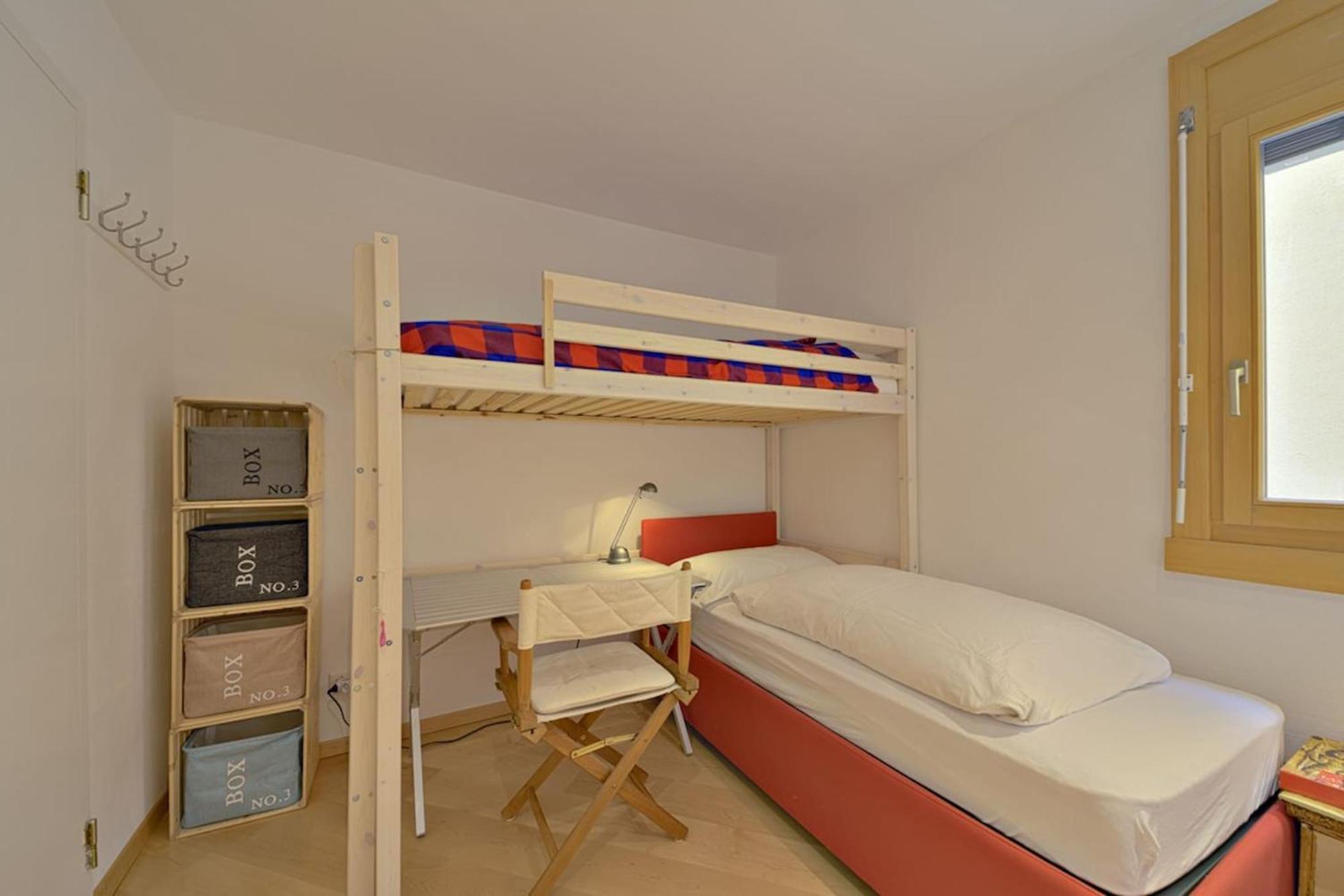 Ferienwohnung Chesa Ladina - Zuoz Exterior foto